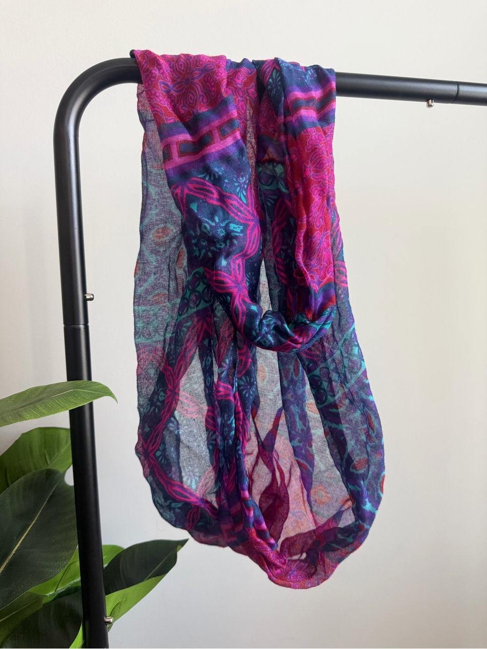 Pink & Navy Printed Lightweight Women's Scarf